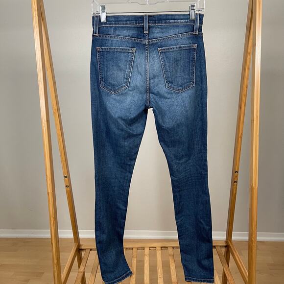 Current/Elliott • High Rise Ankle Skinny Jeans in Darcy - Picture 4 of 7